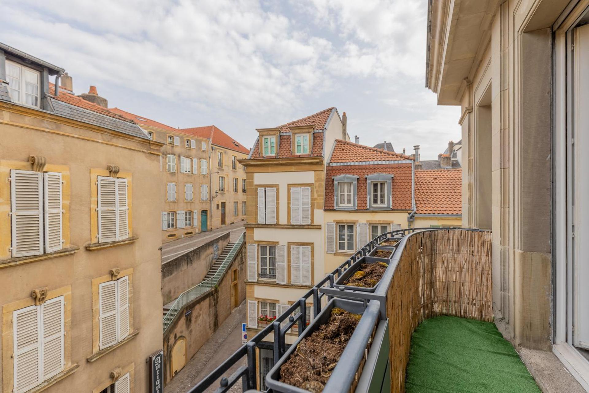 Le Cocon Du Pont Sailly- 3 Chambres - 6 Personnes - Hyper-Centre เมซ์ ภายนอก รูปภาพ